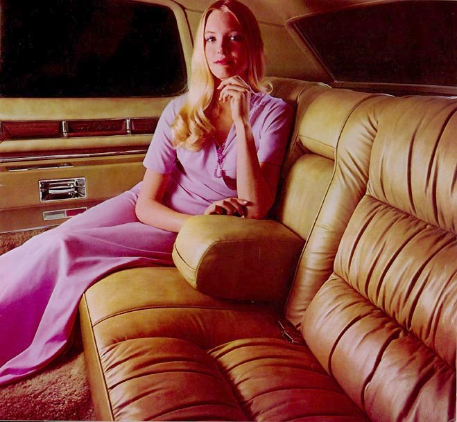 1975 Cadillac Brochure Page 1